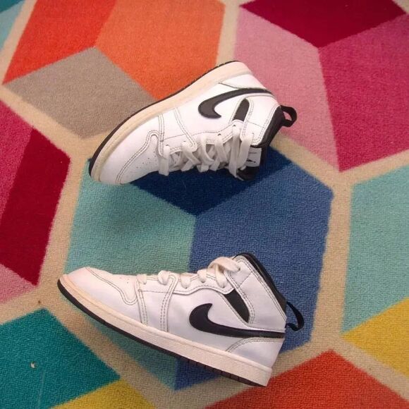 Jordan 1 Mid Little Kids' Shoes 13C - Picture 7 of 7